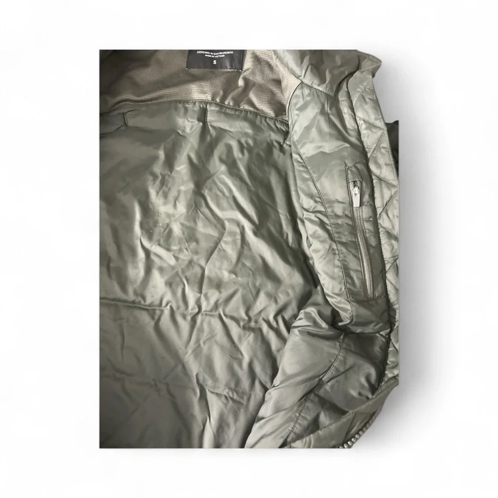 Athleta primaloft Rock Ridge Dark Green and grey Quilted Puffer Jacket - Picture 4 of 4